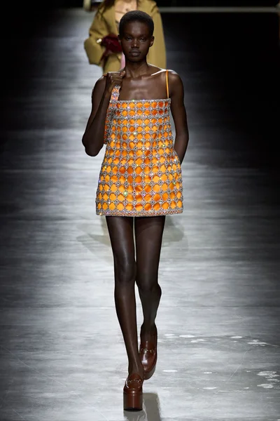 Look 46